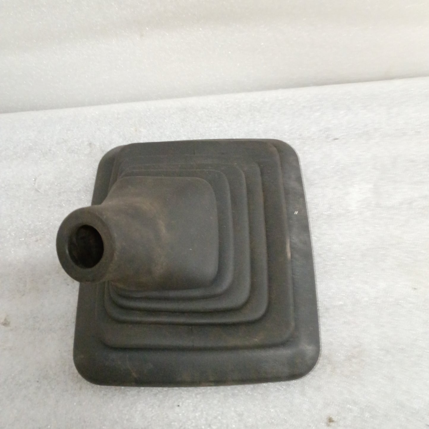 99-01 ZF5 Shift Tower Manual Trans Shifter S5-47 (Used) Ford F250 F350 OEM 1307-406-046