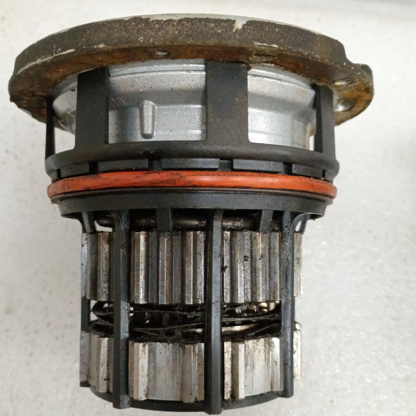 05-10 OEM Ford Dana 60/70 Manual Locking Hubs (Used) Super Duty F250 F350 4WD 4x4