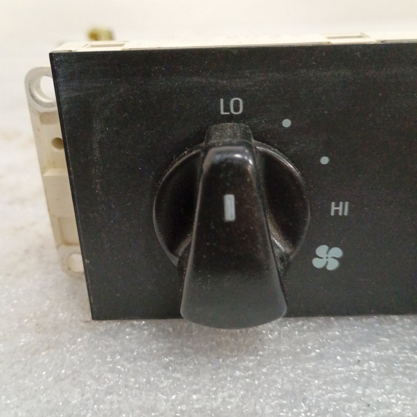92-95 Heater / HVAC Control with AC (Used) Ford F150 F250 F350 Bronco