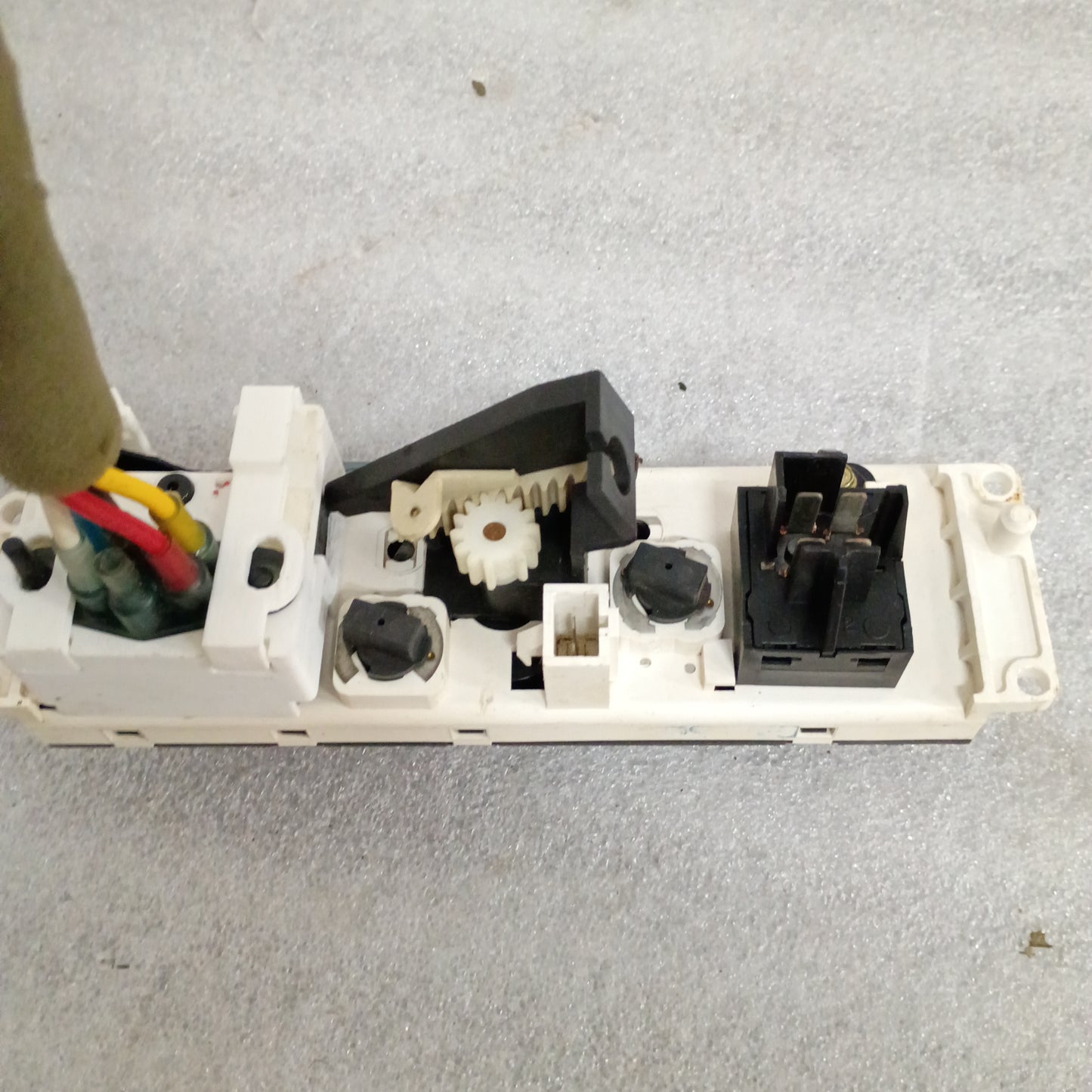92-95 Heater / HVAC Control with AC (Used) Ford F150 F250 F350 Bronco