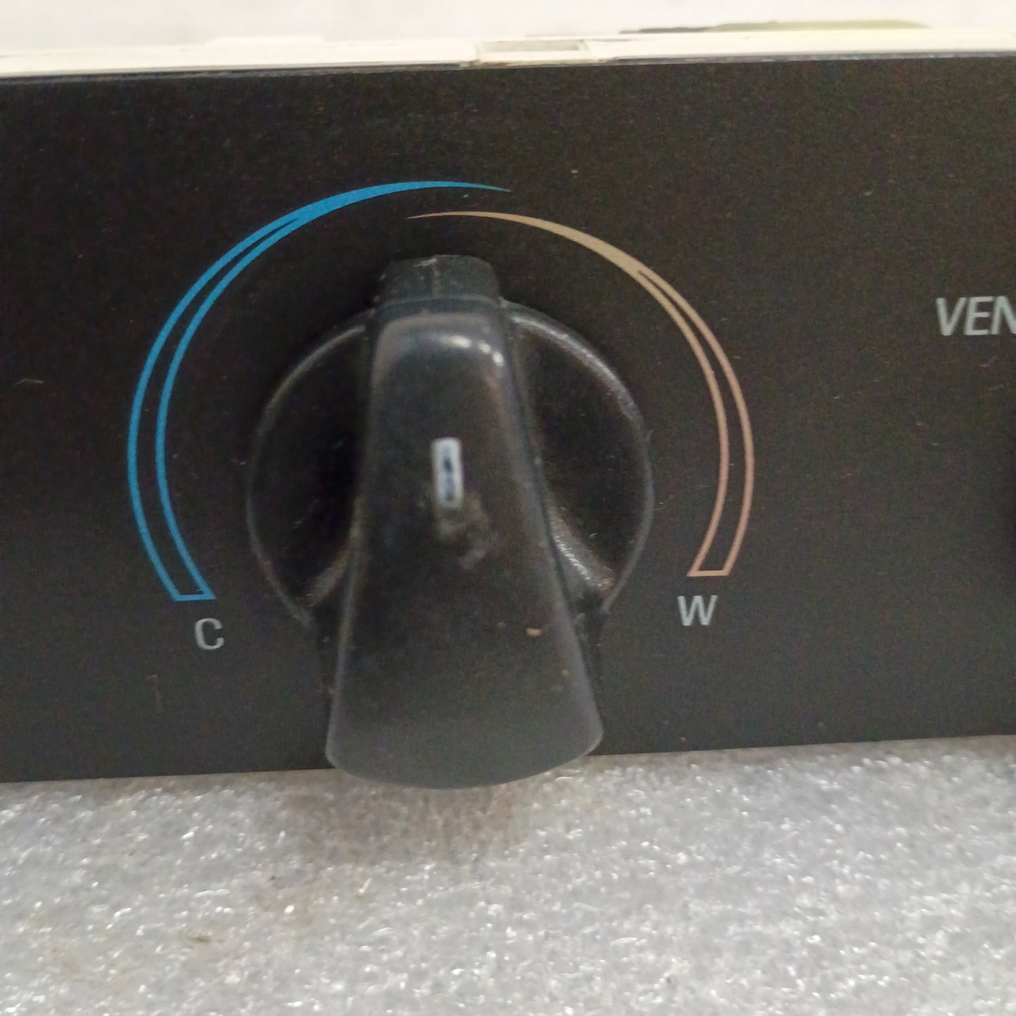 92-95 Heater / HVAC Control without AC (Used) Ford F150 F250 F350 Bronco