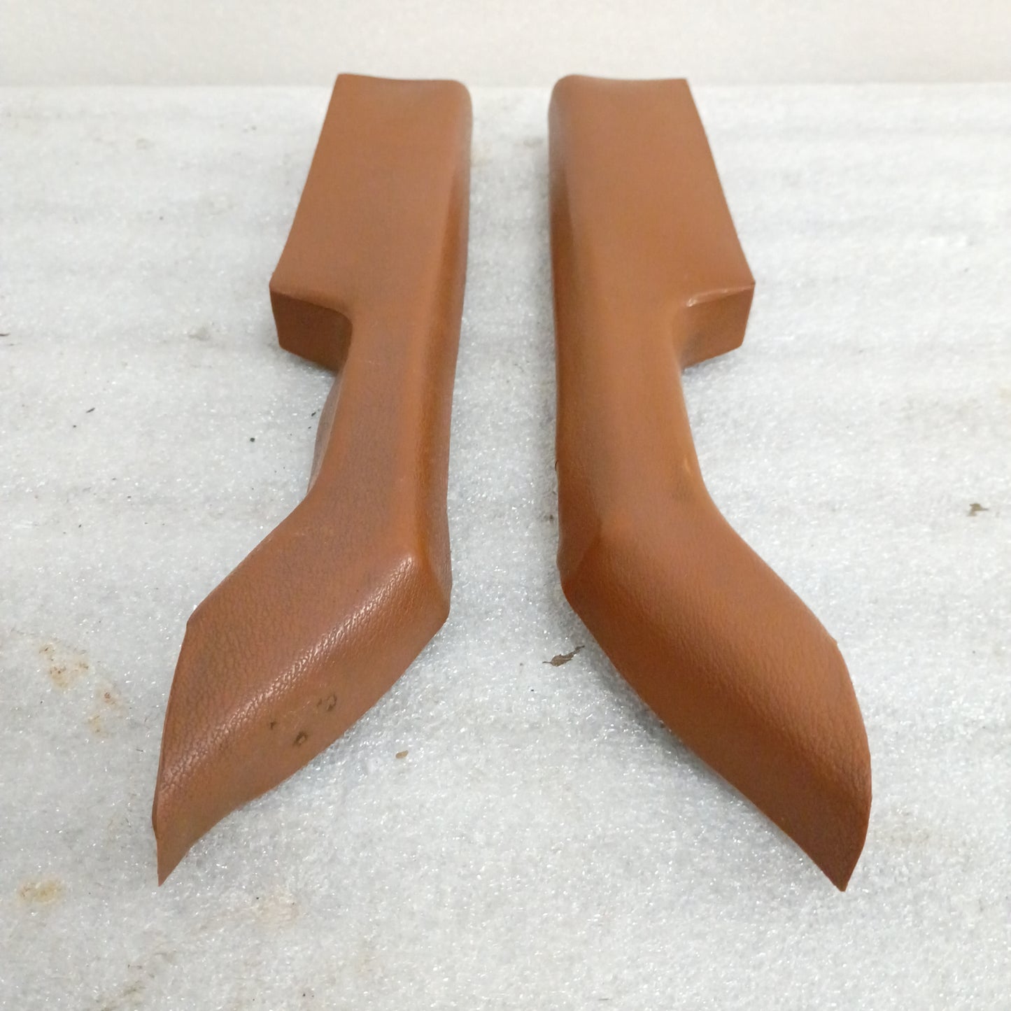 80-86 Briown/Nutmeg Arm Rests Set (Used) Ford F150 F250 F350 Bronco OEM