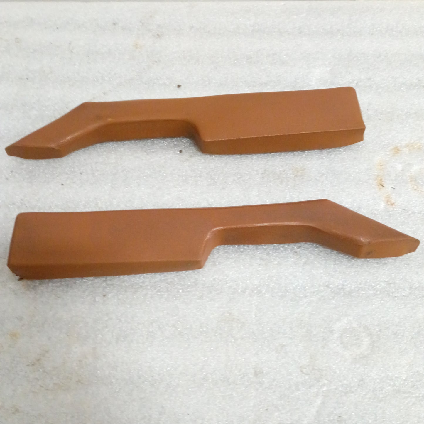 80-86 Briown/Nutmeg Arm Rests Set (Used) Ford F150 F250 F350 Bronco OEM