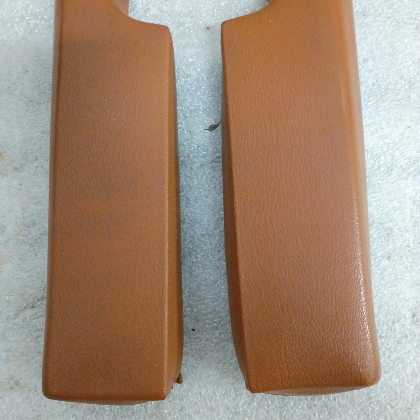 80-86 Briown/Nutmeg Arm Rests Set (Used) Ford F150 F250 F350 Bronco OEM