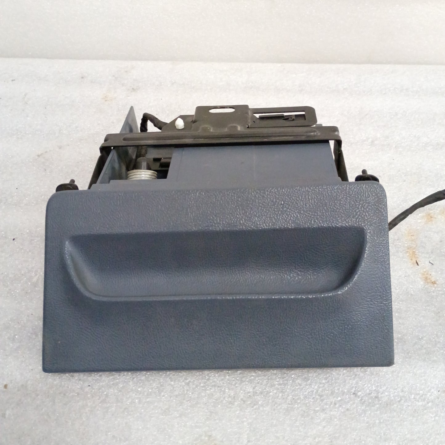 92-96 Dark/Crystal Blue Ashtray Assembly (Used) Ford F150 F250 F350 Bronco