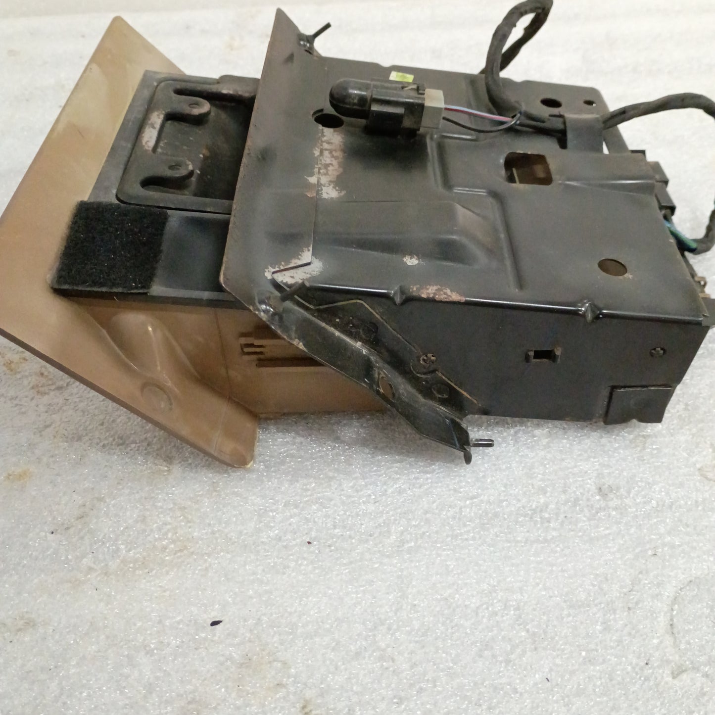 92-96 Tan/Mocha Beige Ashtray Assembly (Used) Ford F150 F250 F350 Bronco