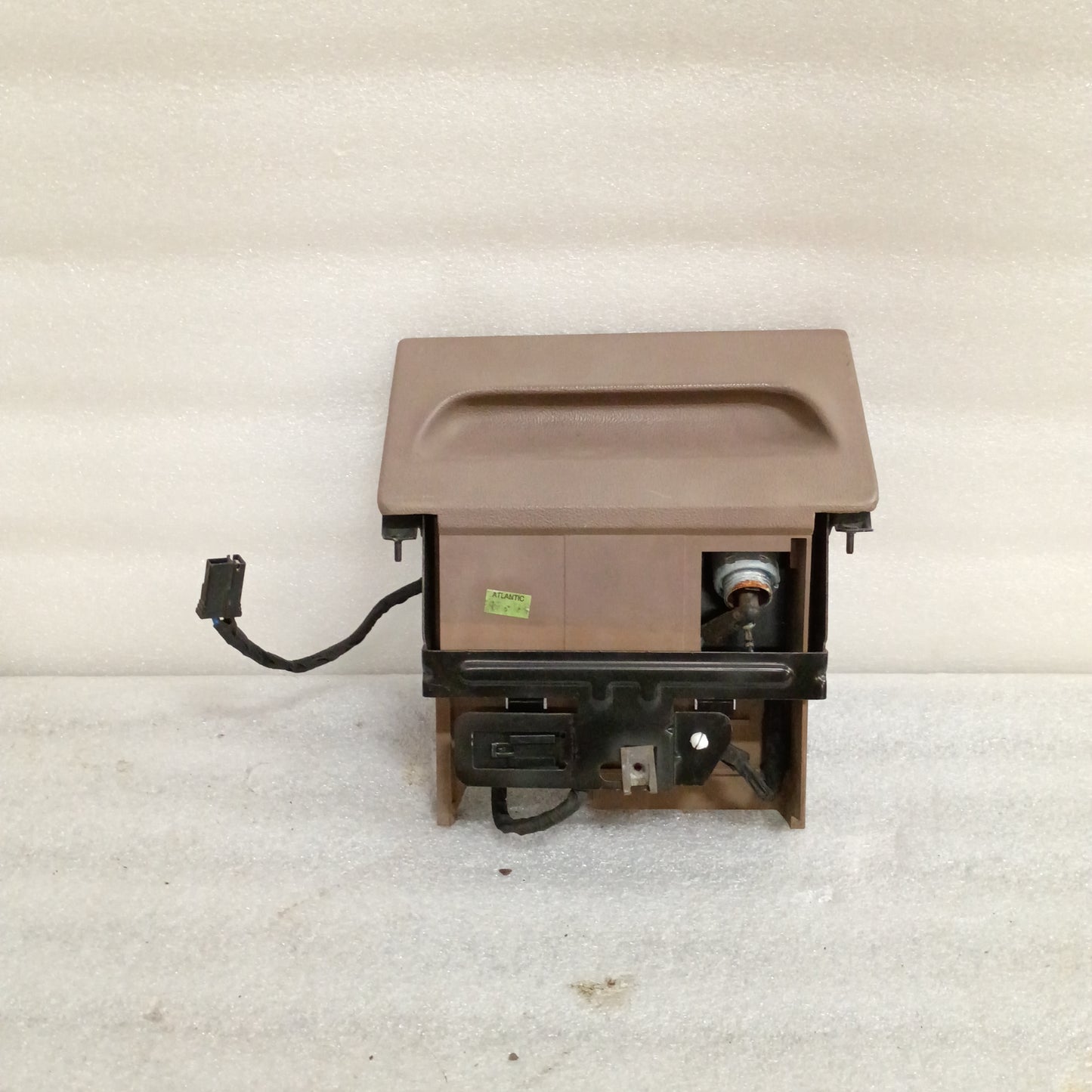92-96 Tan/Mocha Beige Ashtray Assembly (Used) Ford F150 F250 F350 Bronco