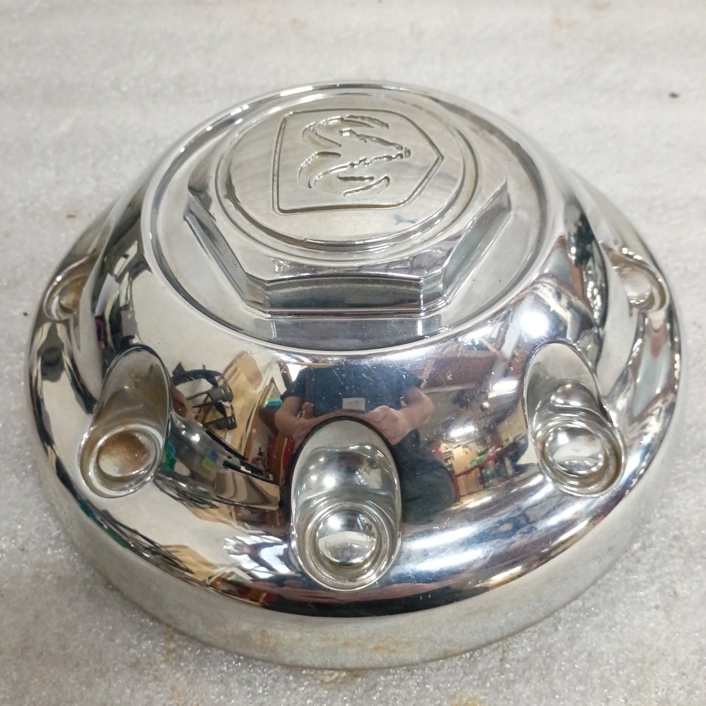 2000-2002 Chrome 8 Lug Center/Hub Caps (Used) Dodge 2500 52039098