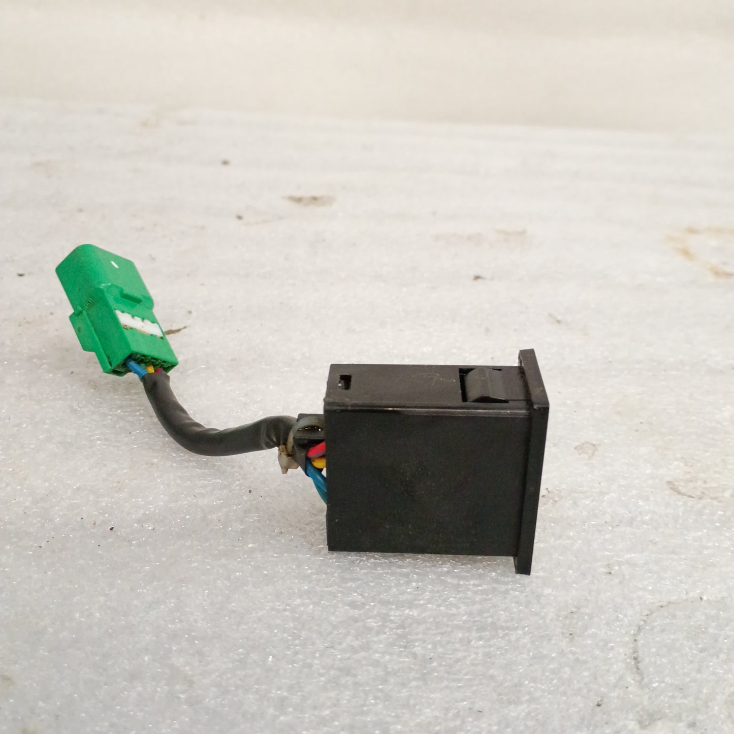 84-91 4Runner Rear Window Lock Switch (Used) Toyota OEM Genuine SR5