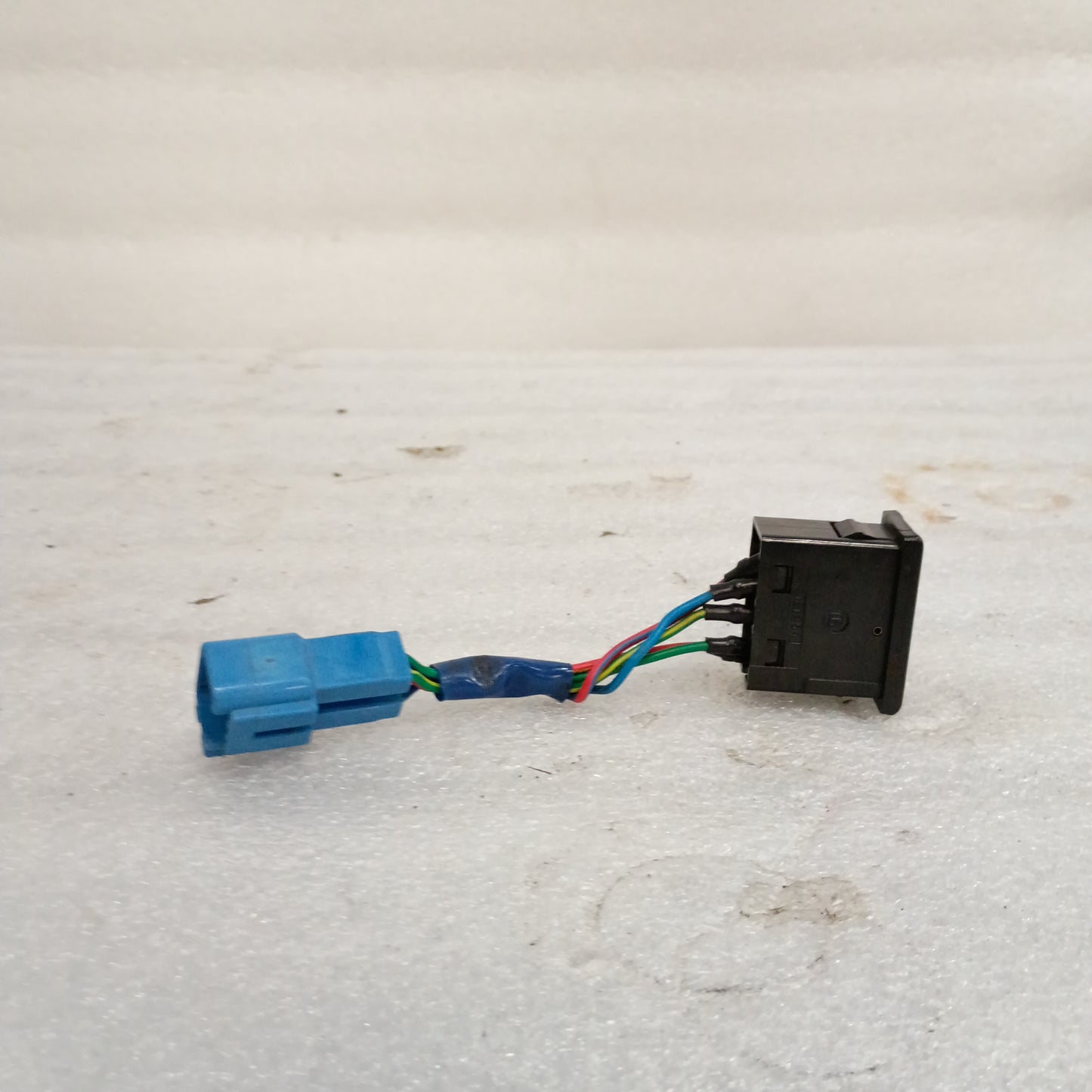 91-95 4Runner Rear/Tailgate Window Switch Blue Connector (Used) Toyota OEM Genuine SR5 84810-35010