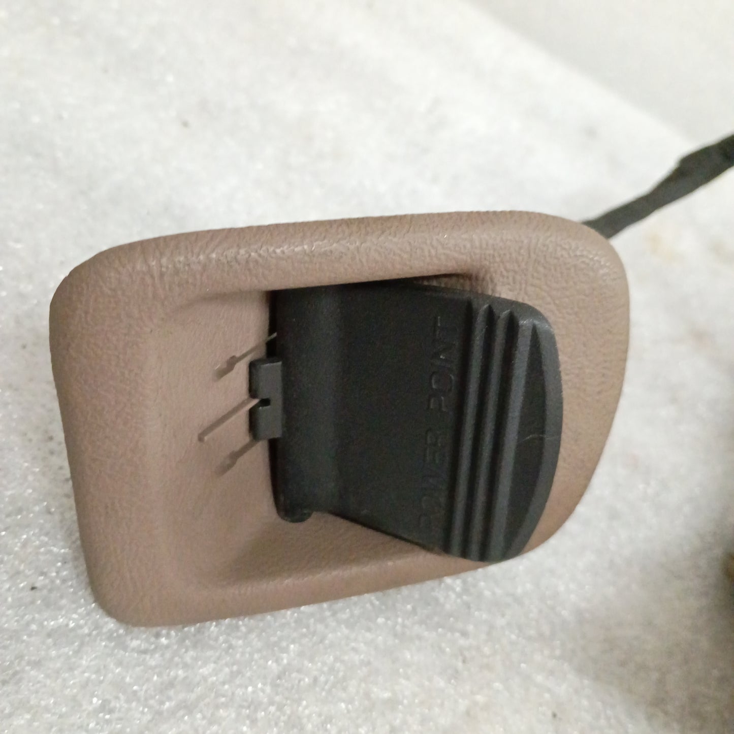 92-96 Tan/Mocha Beige Ashtray Assembly (Used) Ford F150 F250 F350 Bronco