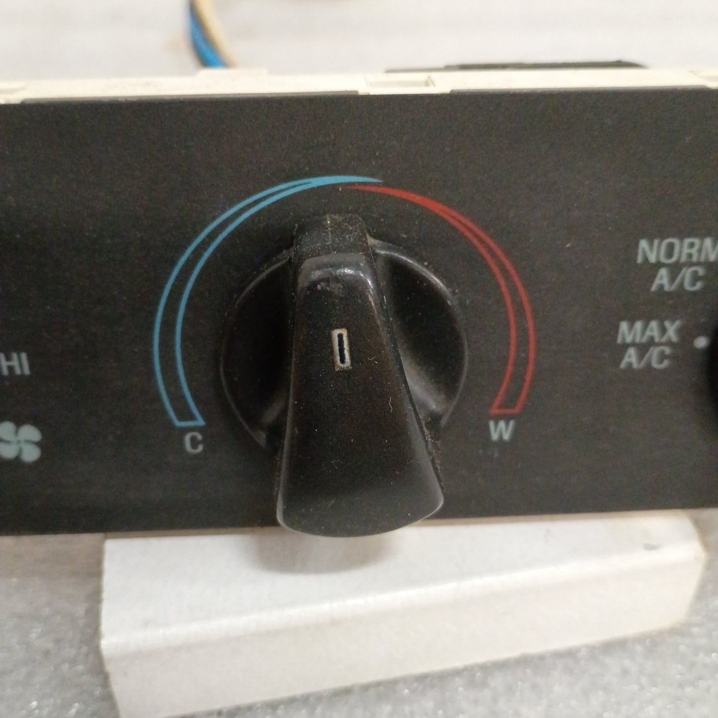 92-95 Heater / HVAC Control with AC (Used) Ford F150 F250 F350 Bronco