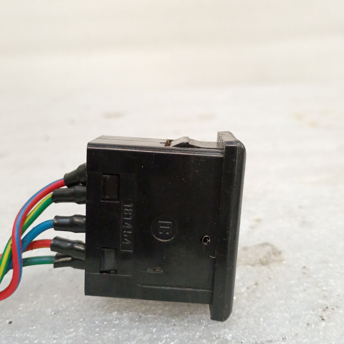 84-91 4Runner Rear/Tailgate Window Switch Green Connector (Used) Toyota OEM Genuine SR5 84810-89104