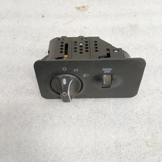 99-00 Headlight Panel w/ Switch & Dimmer (Used) Ford F250 F350 Super Duty F81B-11654AG