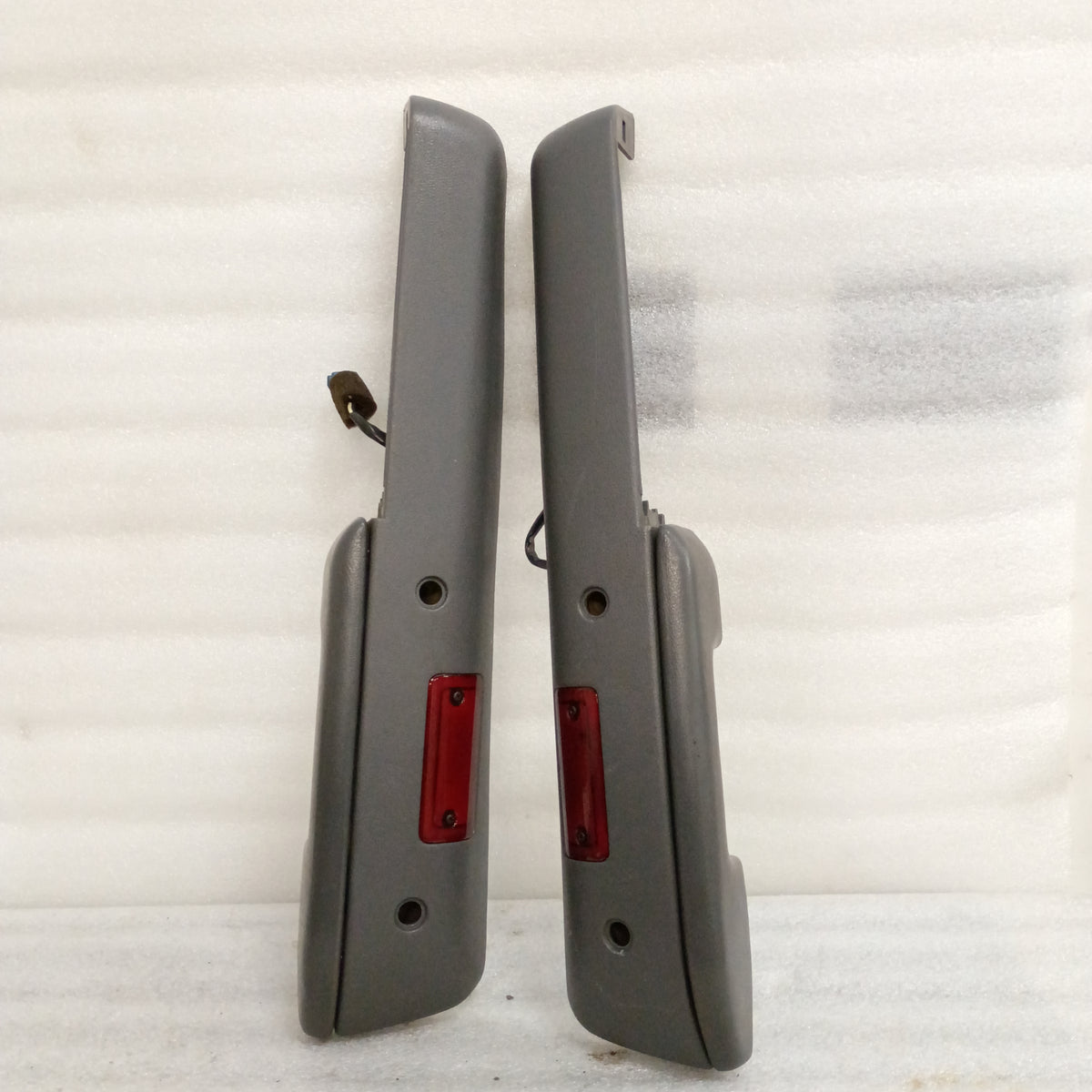 89-95 Arm Rests Gray For Power Doors (Used) Toyota 4Runner OEM SR5