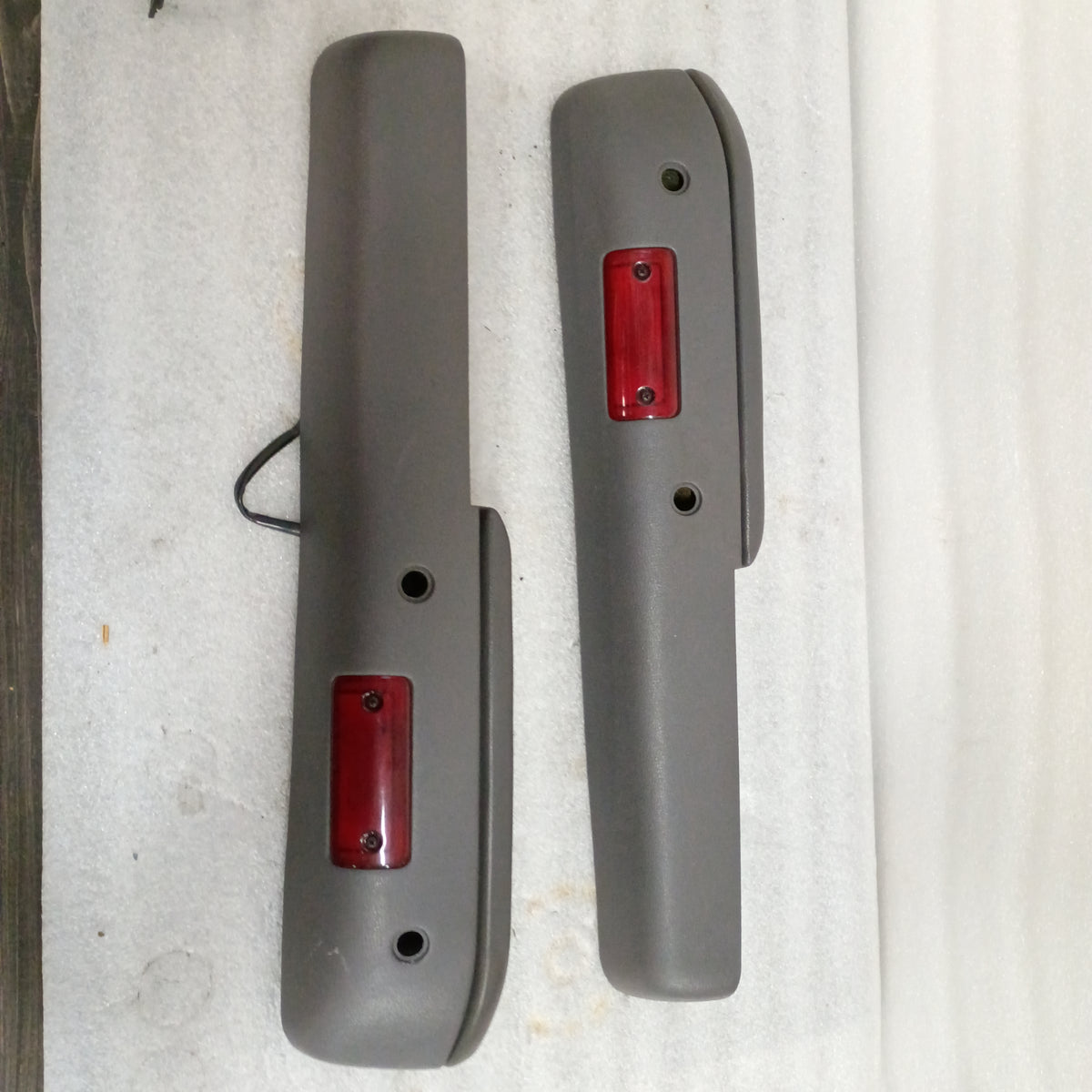 89-95 Arm Rests Gray For Power Doors (Used) Toyota 4Runner OEM SR5
