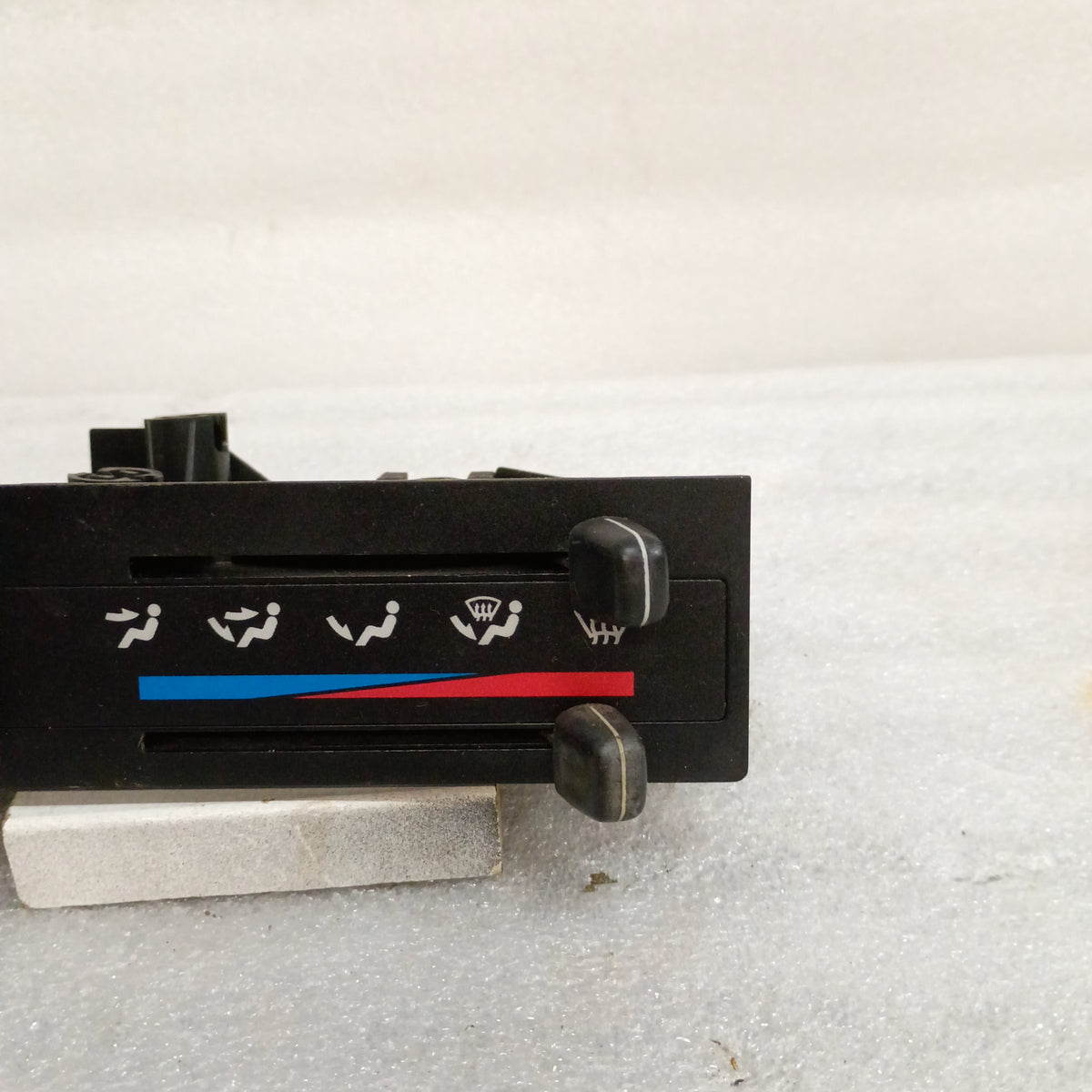 89-95 Heater Climate Control AC Switch (Used) Toyota 4Runner Pickup OEM