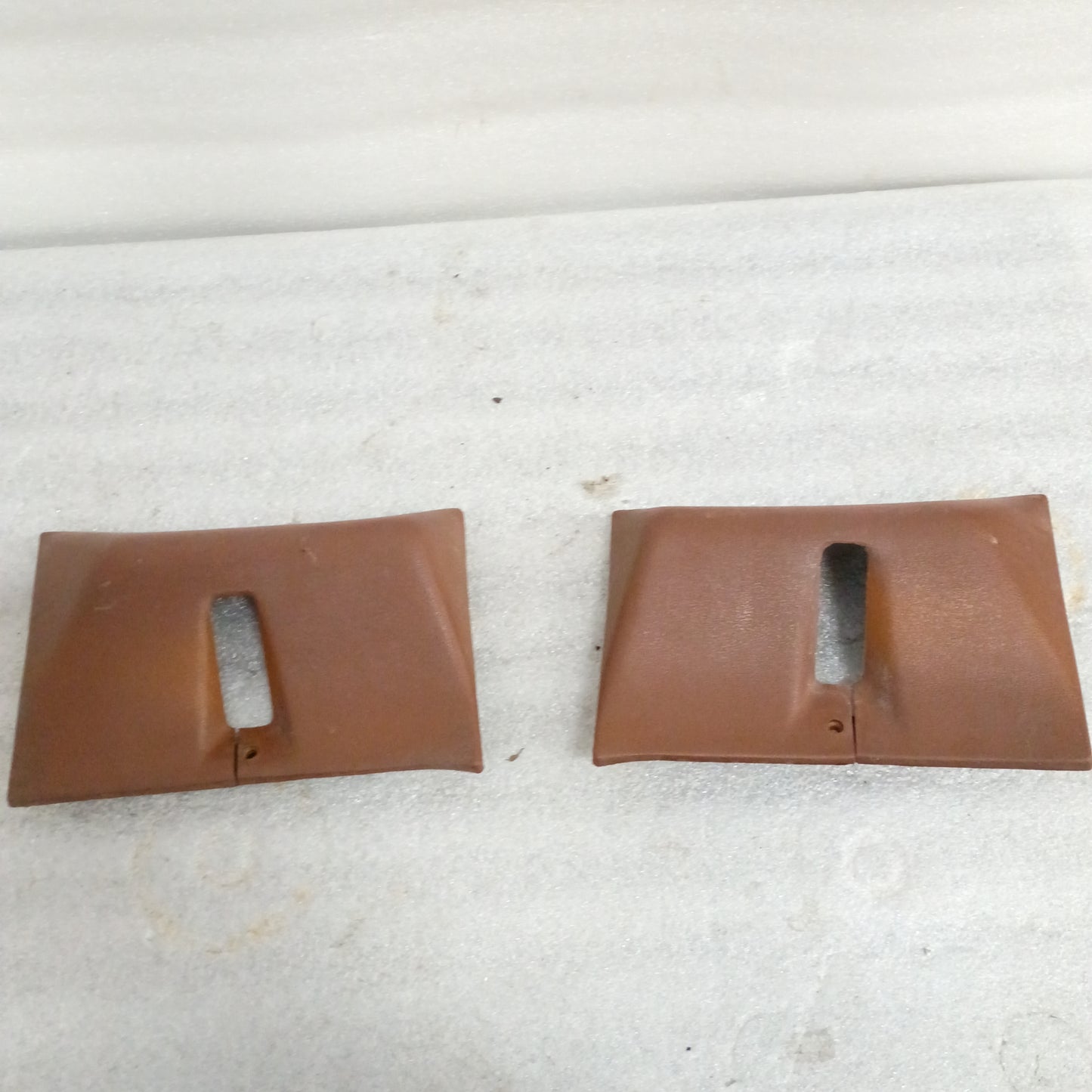 80-86 Seat Belt Retractor Covers Brown/Nutmeg Without Headliner (Used) F150 F250 F350