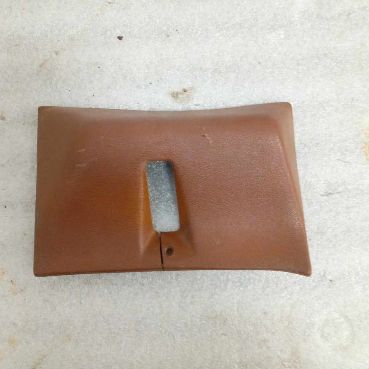 80-86 Seat Belt Retractor Covers Brown/Nutmeg Without Headliner (Used) F150 F250 F350
