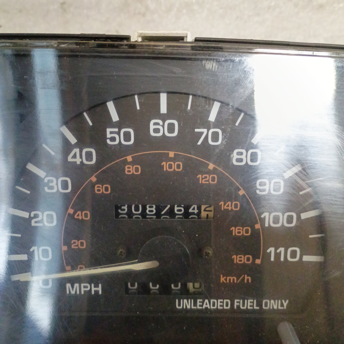 89-91 Toyota Gauge Cluster 308K Miles V6 Mechanical Speedo (Used) 4Runner/Pickup