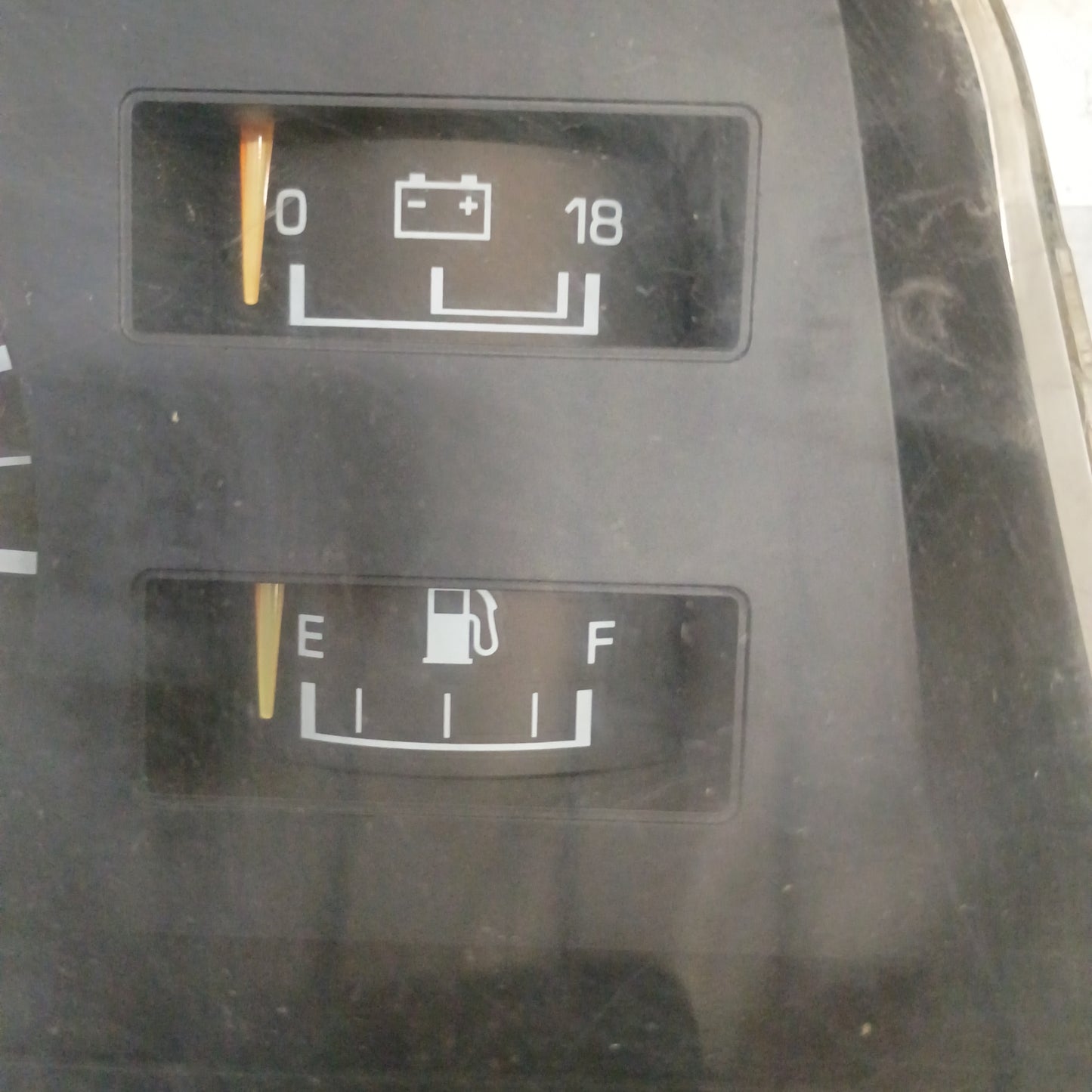 89-91 Toyota Gauge Cluster 308K Miles V6 Mechanical Speedo (Used) 4Runner/Pickup