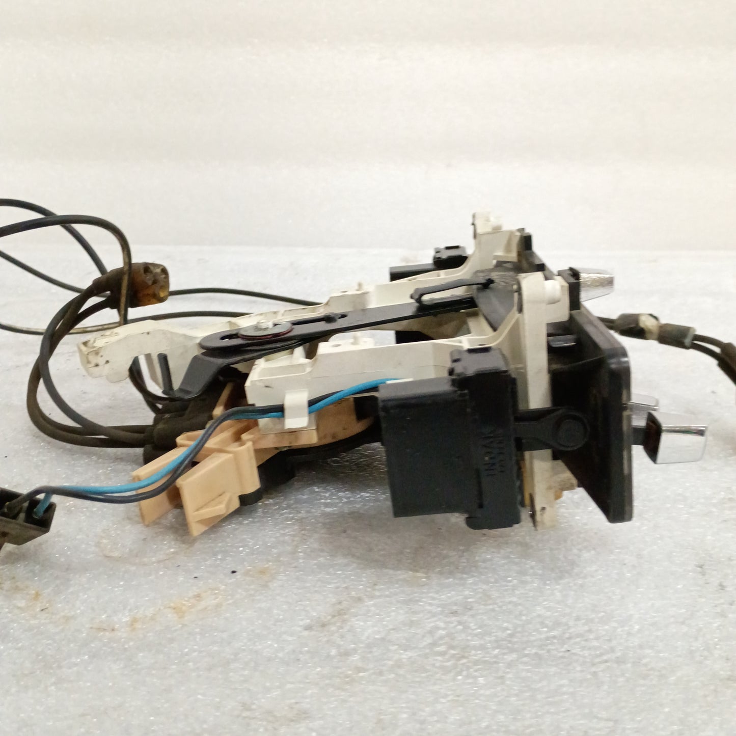 80-83 Heater & AC Control with Fuel Switch (Used) Ford F100 F150 F250 F350