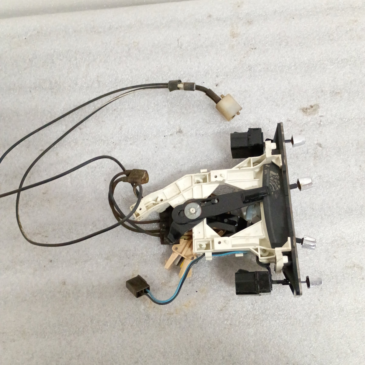 80-83 Heater & AC Control with Fuel Switch (Used) Ford F100 F150 F250 F350