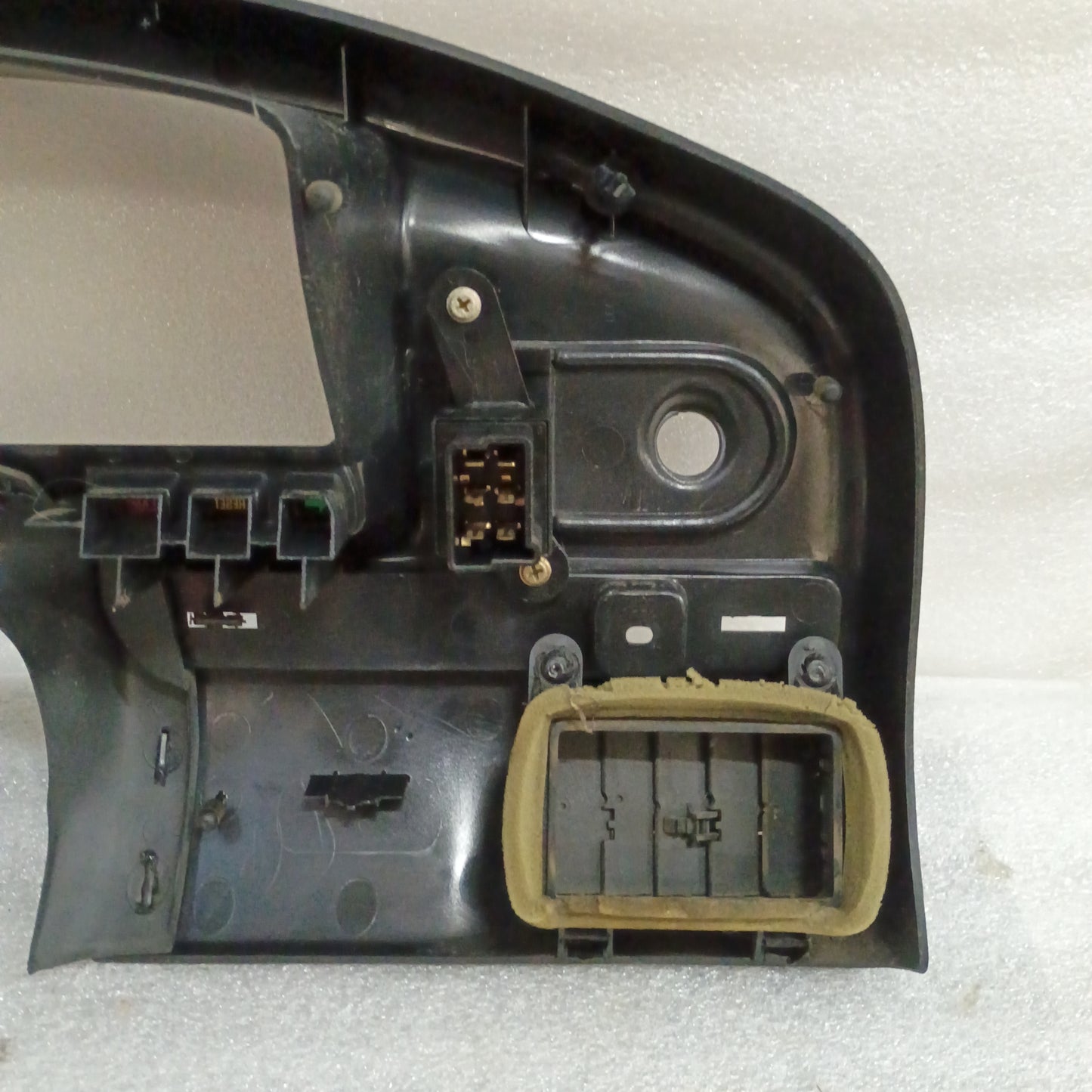 92-97 OEM Black Gauge Cluster Bezel - GOOD CLIPS (Used) Ford F150 F250 F350 Bronco