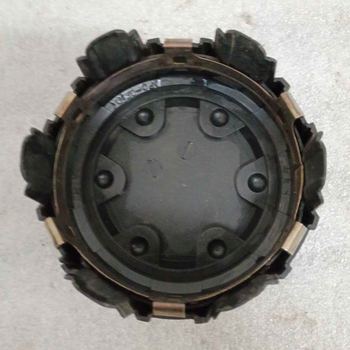 84-95 Wheel Center Cap OEM Black Toyota Pickup 4Runner T100 (Used) 69305 genuine part