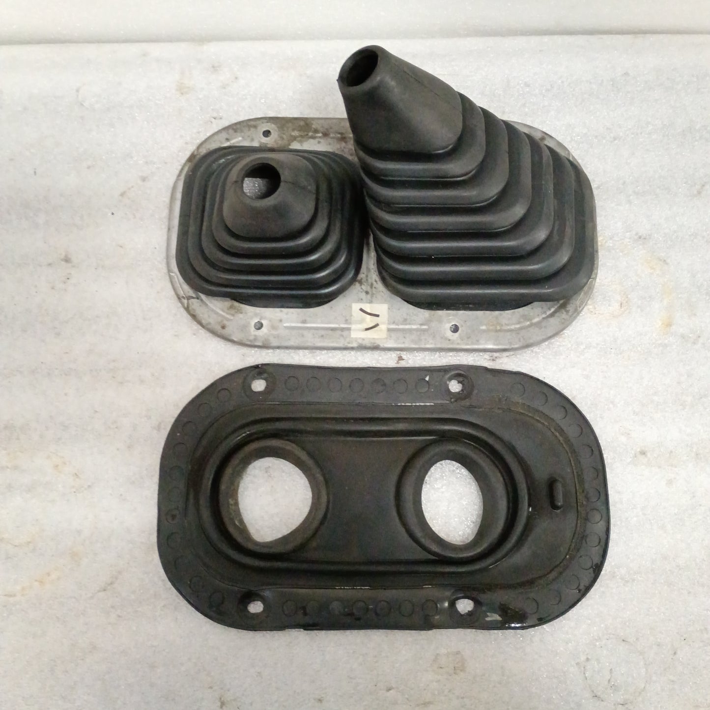 89-00 Rubber Shifter Boot Manual 4x4 (Used) Toyota Tacoma Pickup OEM