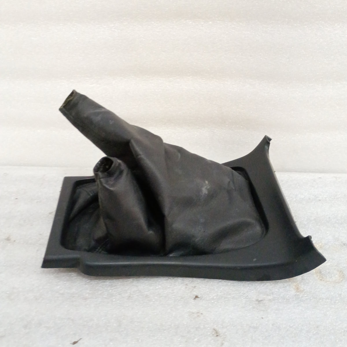 96-02 Black Leather Shifter Boot Manual 4x4 (Used) Toyota 4Runner OEM 58804-35060