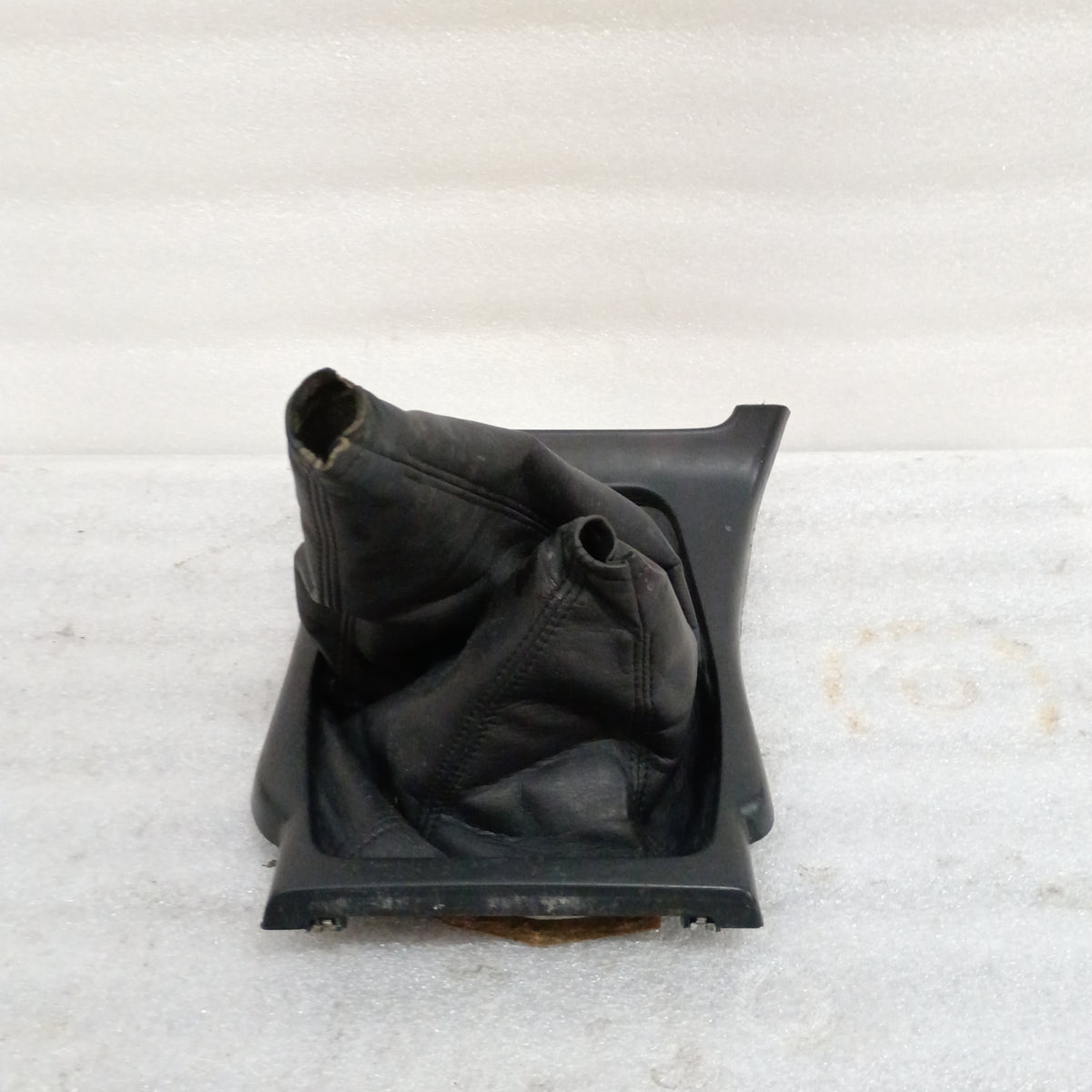96-02 Black Leather Shifter Boot Manual 4x4 (Used) Toyota 4Runner OEM 58804-35060