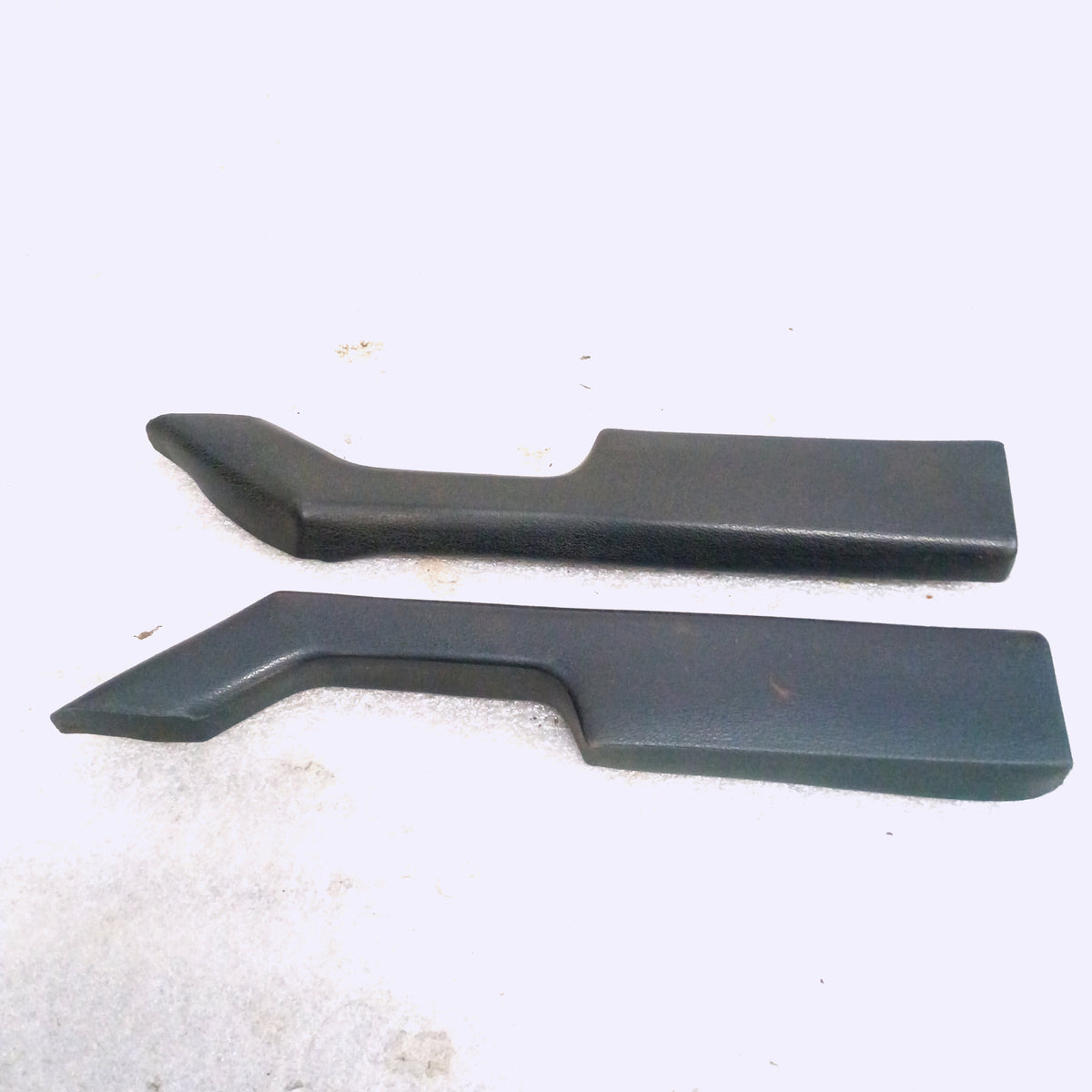 Dark Harbor Blue armrest set for 1980-1986 Ford F150, F250, F350, Bronco; OEM parts in excellent condition.