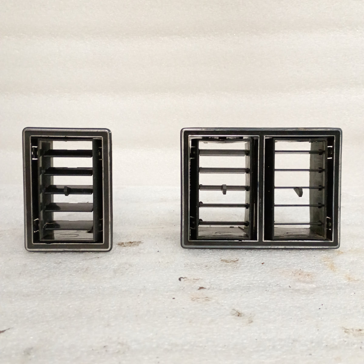 73-79 Passenger Side AC Vent Set (Used) F150 F250 F350 Bronco