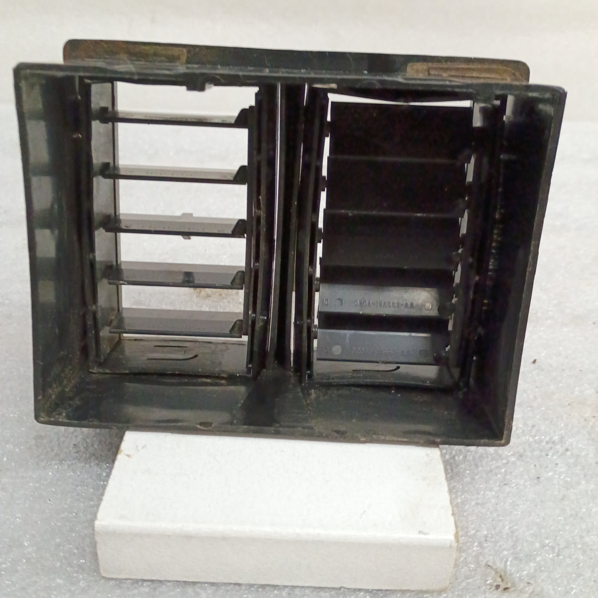 73-79 Passenger Side AC Vent Set (Used) F150 F250 F350 Bronco