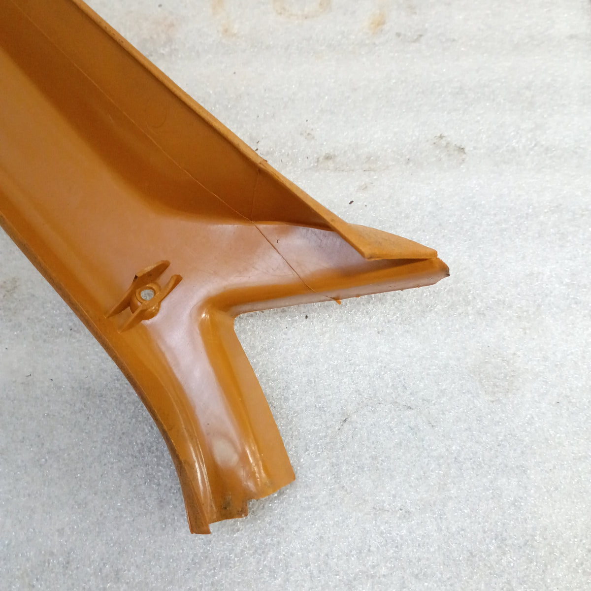 80-86 Caramel/Tan A Pillar Trim Set (Used) F150 F250 F350 Bronco
