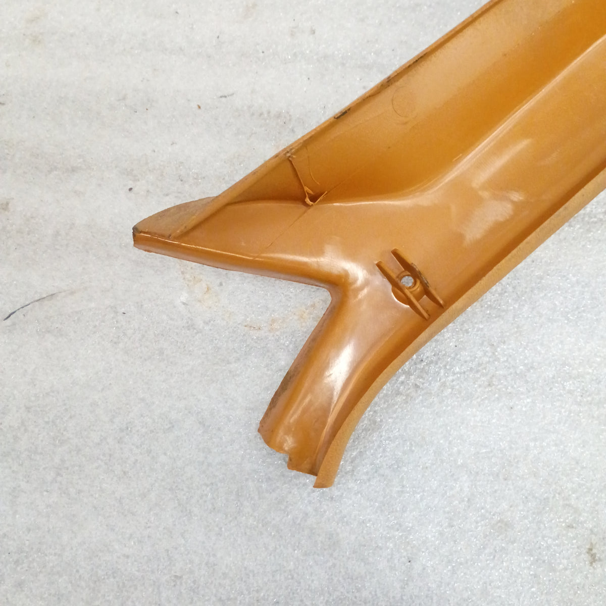 80-86 Caramel/Tan A Pillar Trim Set (Used) F150 F250 F350 Bronco