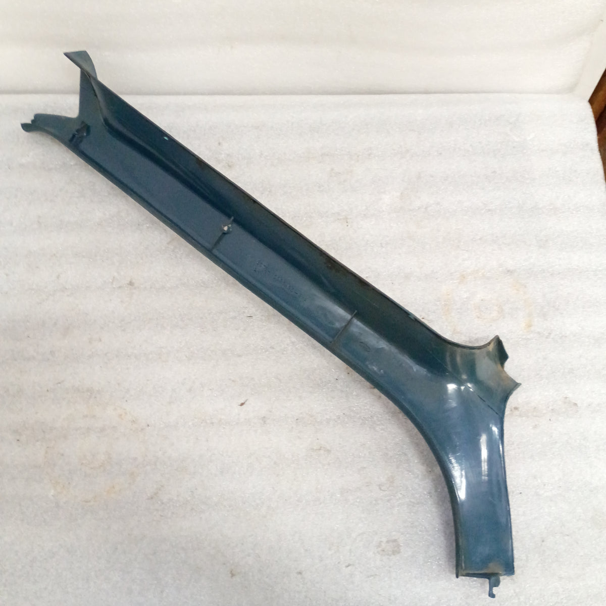 80-86 Harbor Blue A Pillar Trim Set (Used) F150 F250 F350 Bronco