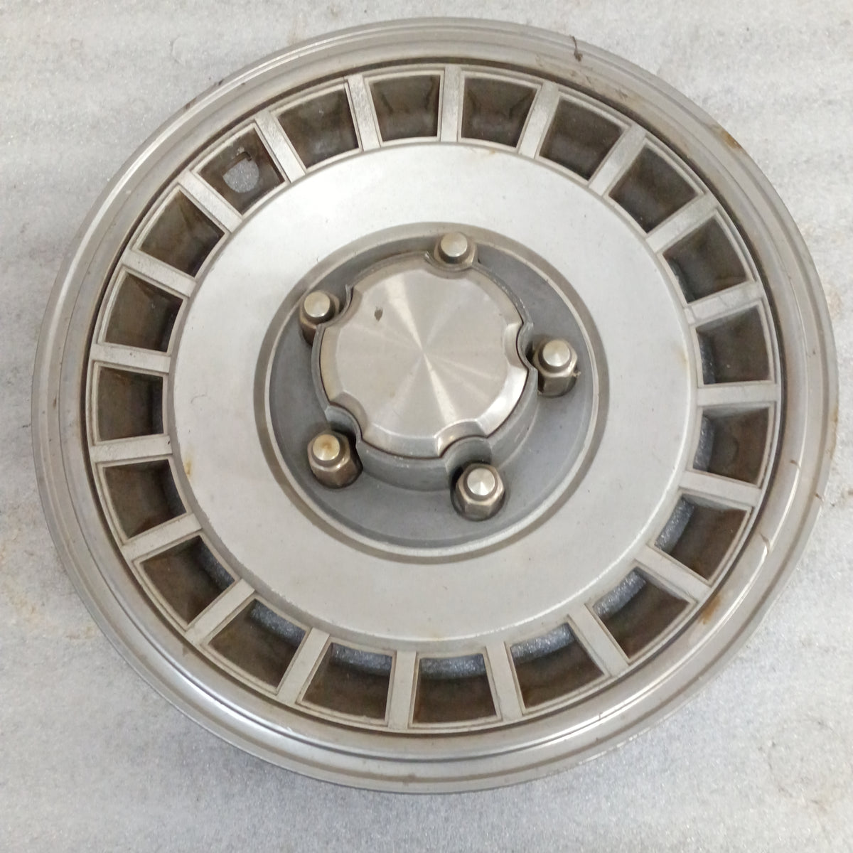 80-96 Wheel Cover Hubcap 15 (Used) F150 F100 Bronco OEM
