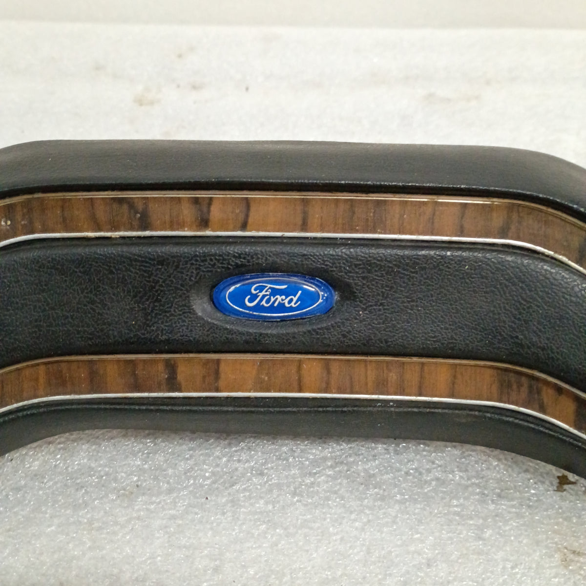 80-86 Steering Wheel Horn Button Rosewood (Used) F150 F250 F350 Bronco