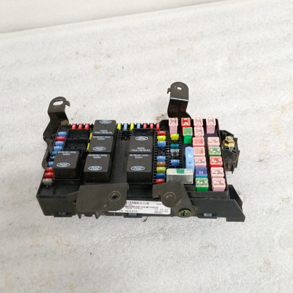 03-04 Fuse Panel/Box Interior Cabin 3C3T-14A067-BG (Used) OEM Ford F250 F350 Super Duty