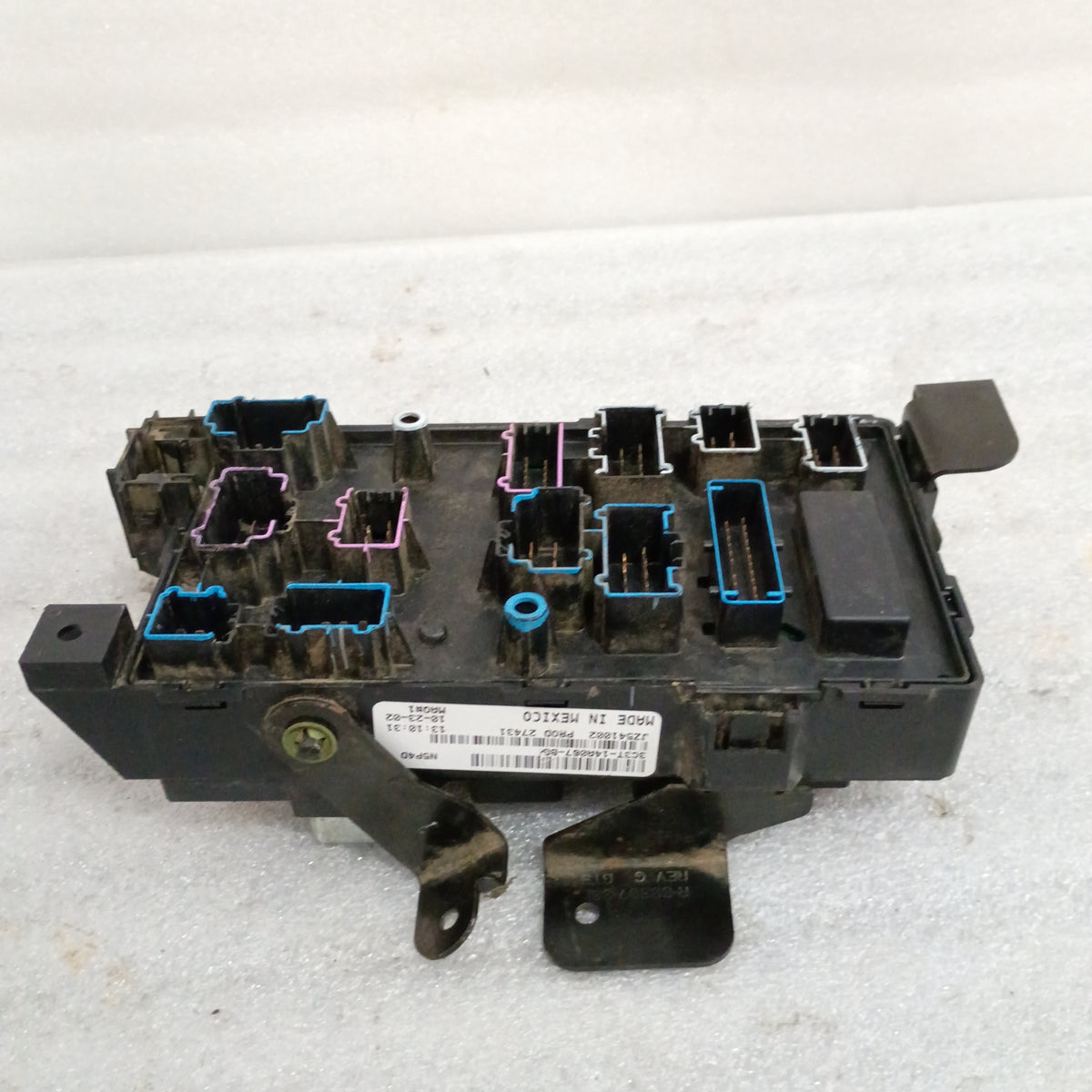 03-04 Fuse Panel/Box Interior Cabin 3C3T-14A067-BG (Used) OEM Ford F250 F350 Super Duty