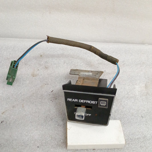 80-86 Rear Window Defrost Switch Ford Bronco (Used) OEM Bullnose 22508128