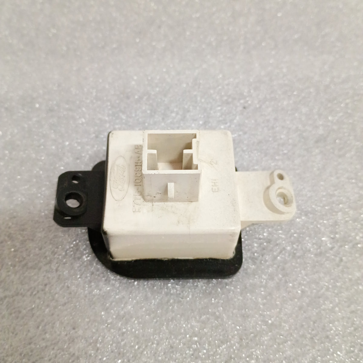 87-91 Diesel Dash Warning Indicator Module (Used) Ford F-250 F-350 E7TB-10C915-AB