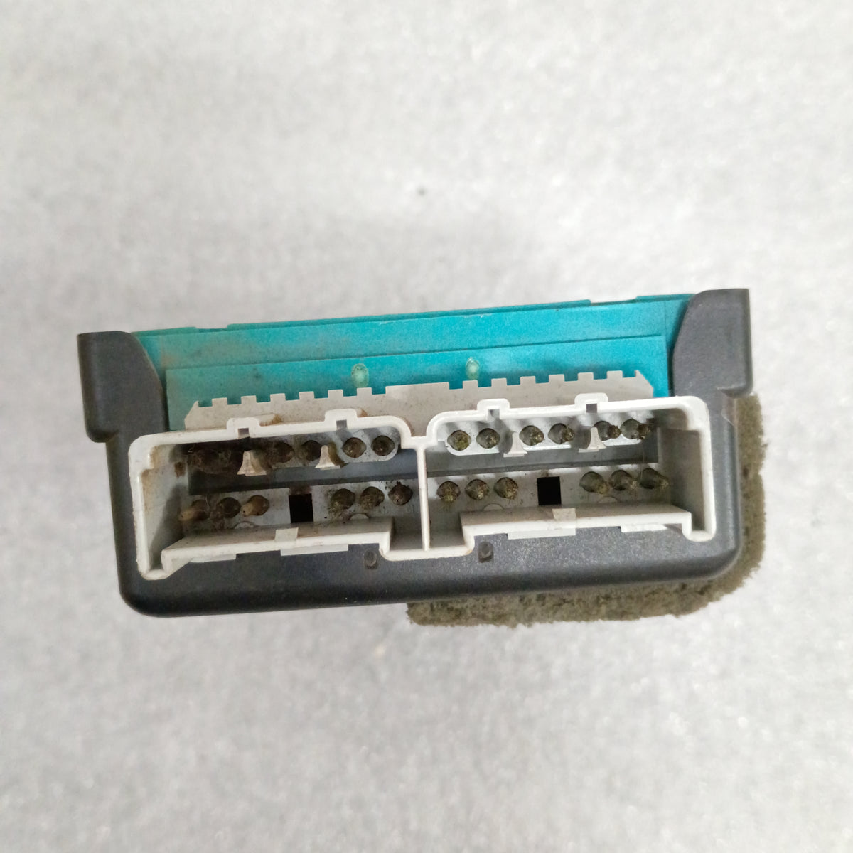 92-94 Computer Control Module (Used) Ford F150 F250 F350 OEM F2VF-14B056-AD