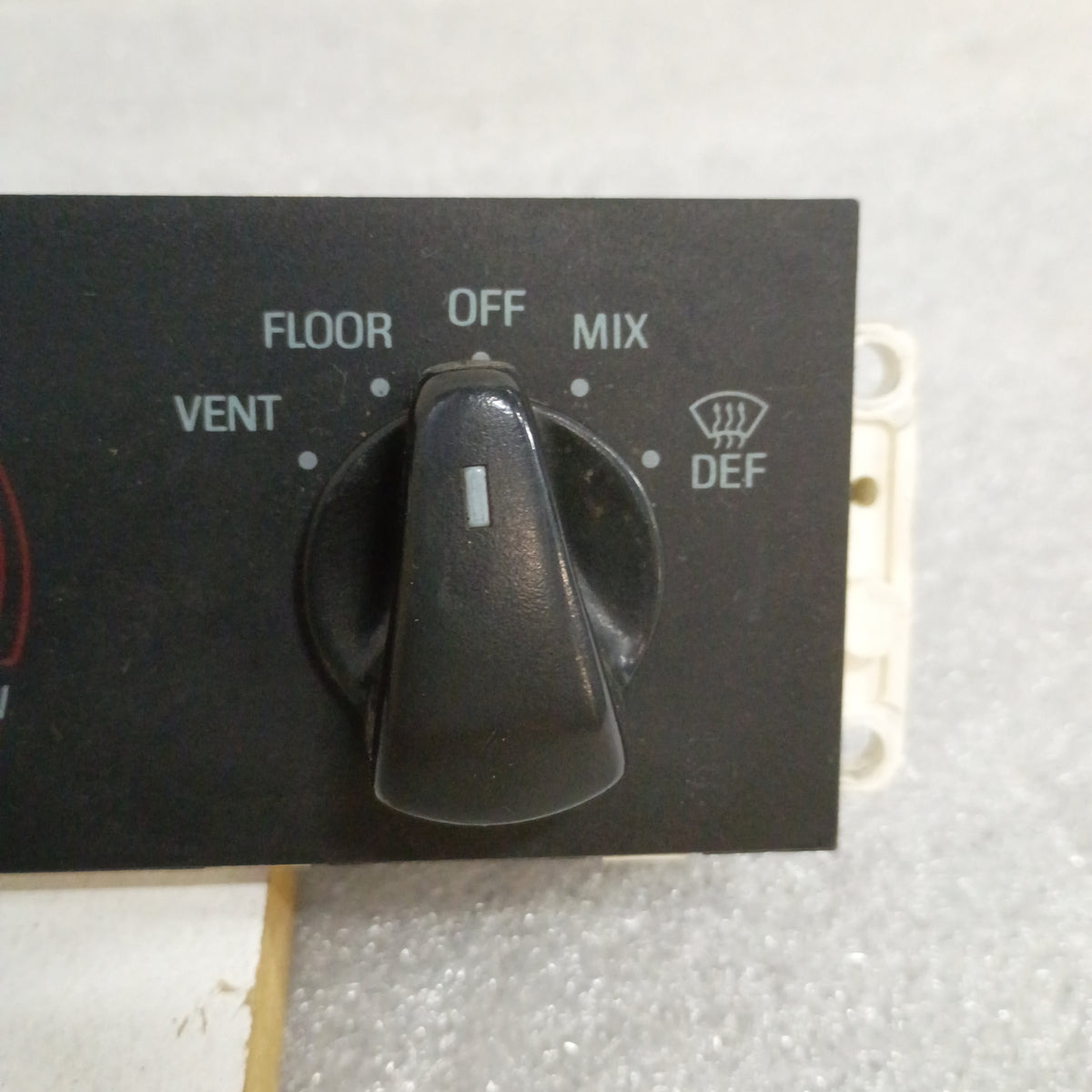 92-95 Heater / HVAC Control without Air Conditioning (Used) Ford F150 F250 F350 Bronco