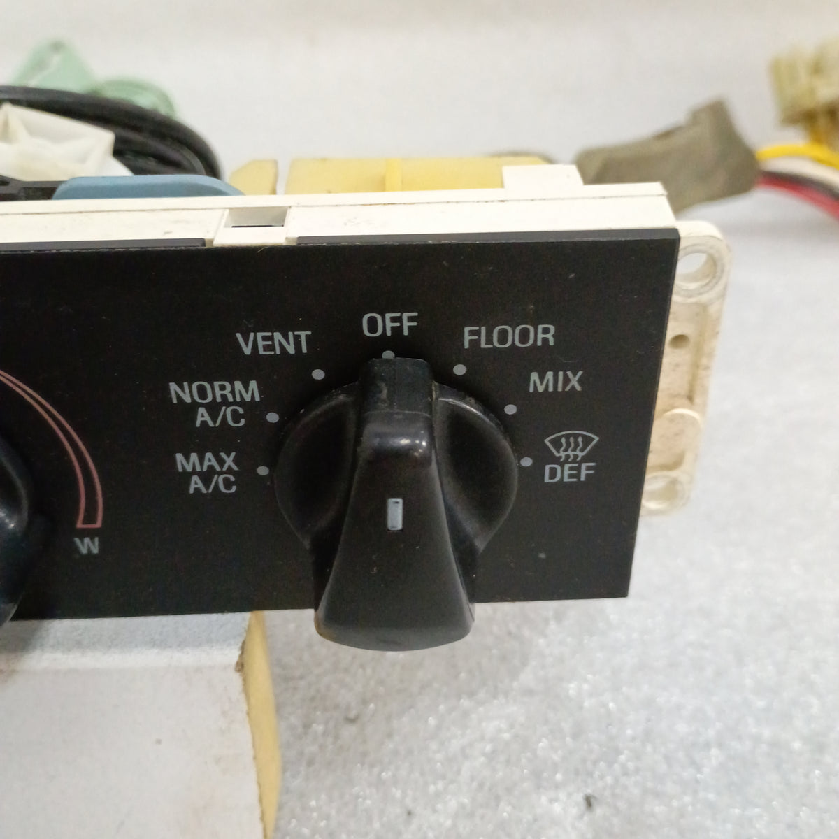 Ford HVAC control with dual cable, showing ventilation settings including vent, floor, mix, defrost, for F150-F350, Bronco.