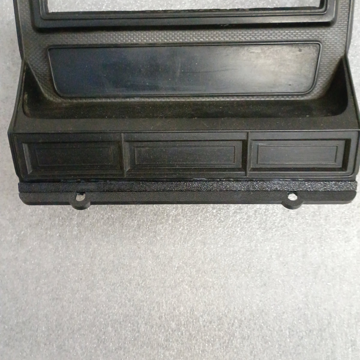 80-86 Silver Radio & Heater Bezel (Used) Ford F150 F250 F350 Bronco