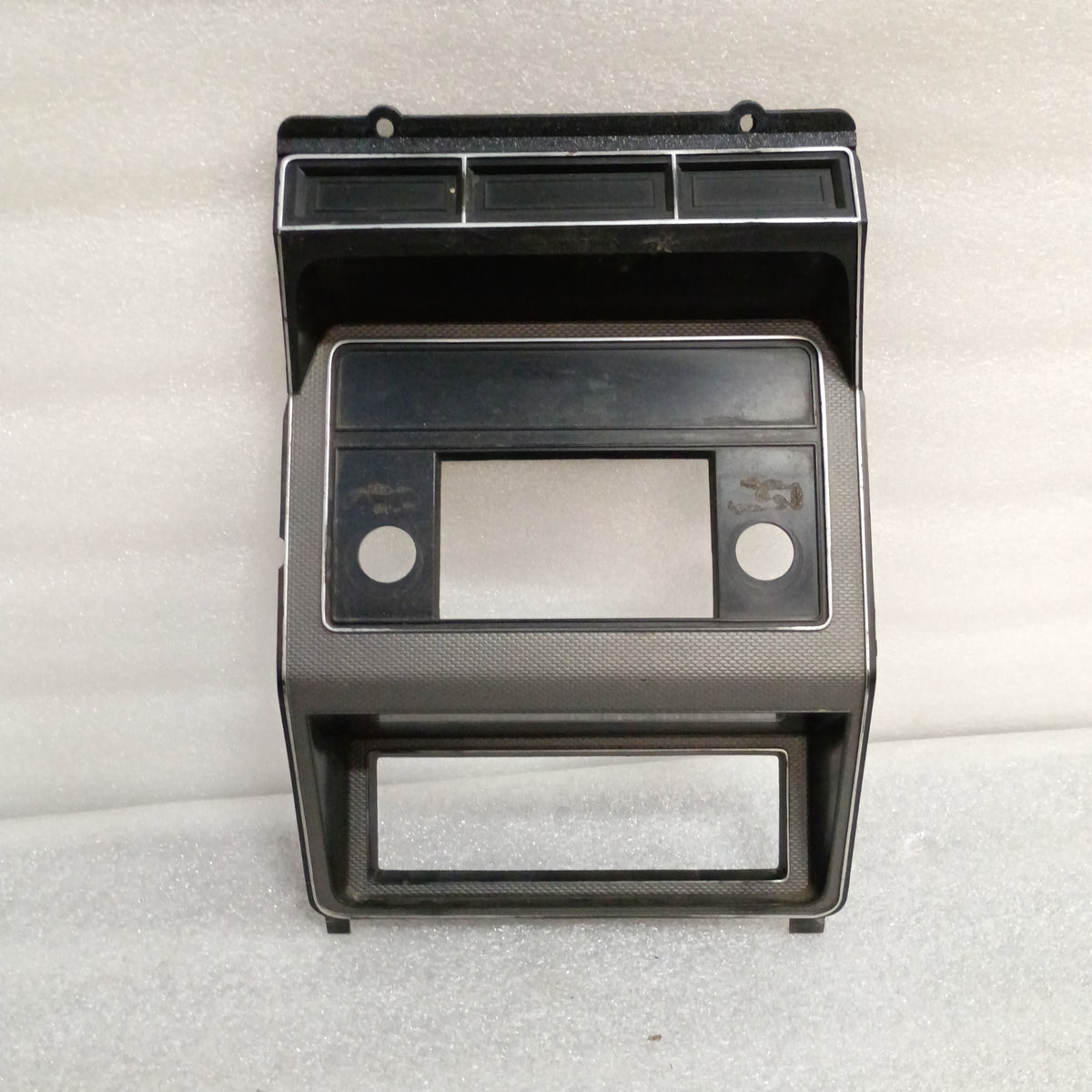 80-86 Silver Radio & Heater Bezel (Used) Ford F150 F250 F350 Bronco