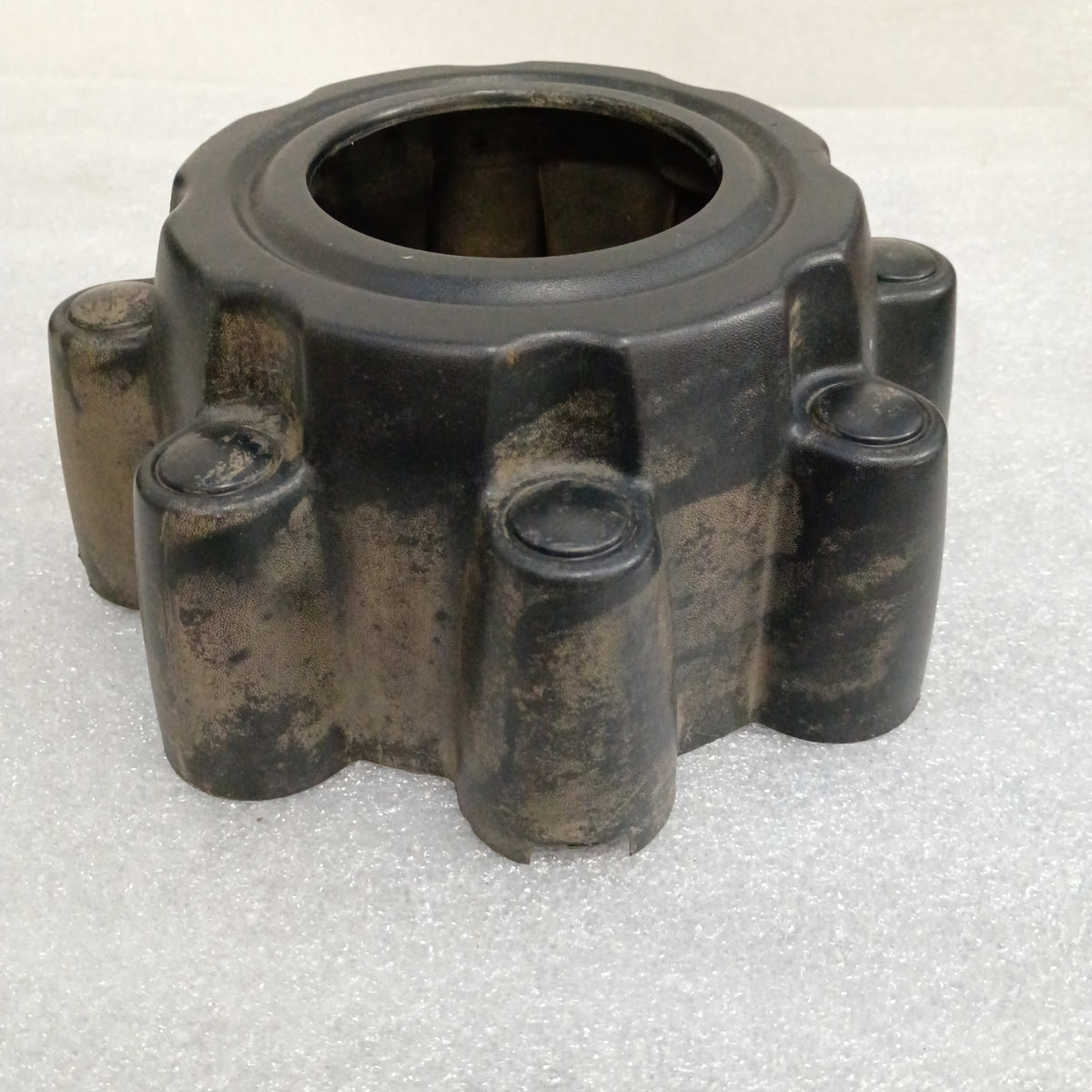99-04 OEM Flat Black Center Caps 8 Lug 4WD (Set of 4) (Used) Ford F250 F350 Super Duty